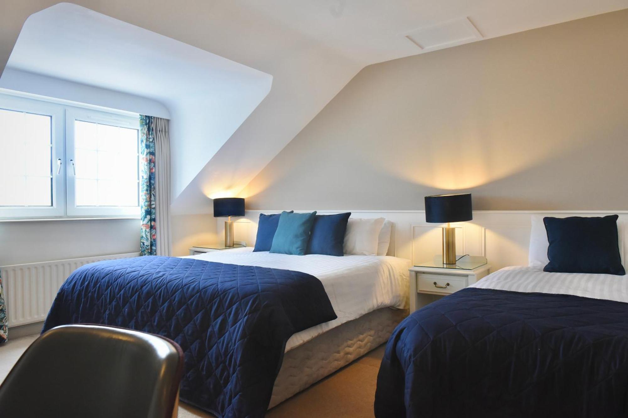 The Lough & Quay Accommodation Town Centre Warrenpoint Dış mekan fotoğraf