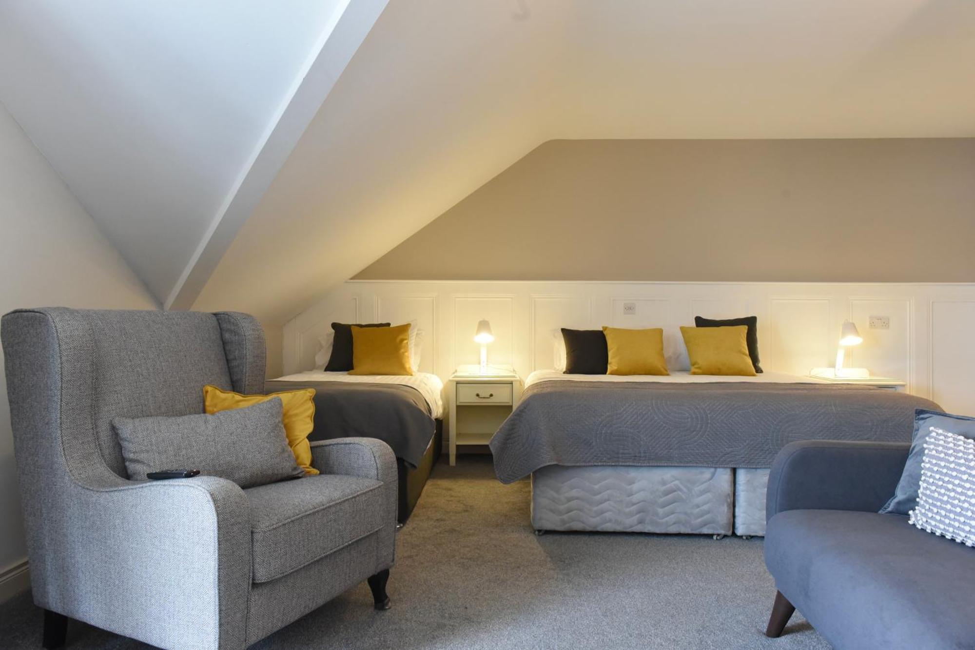 The Lough & Quay Accommodation Town Centre Warrenpoint Dış mekan fotoğraf