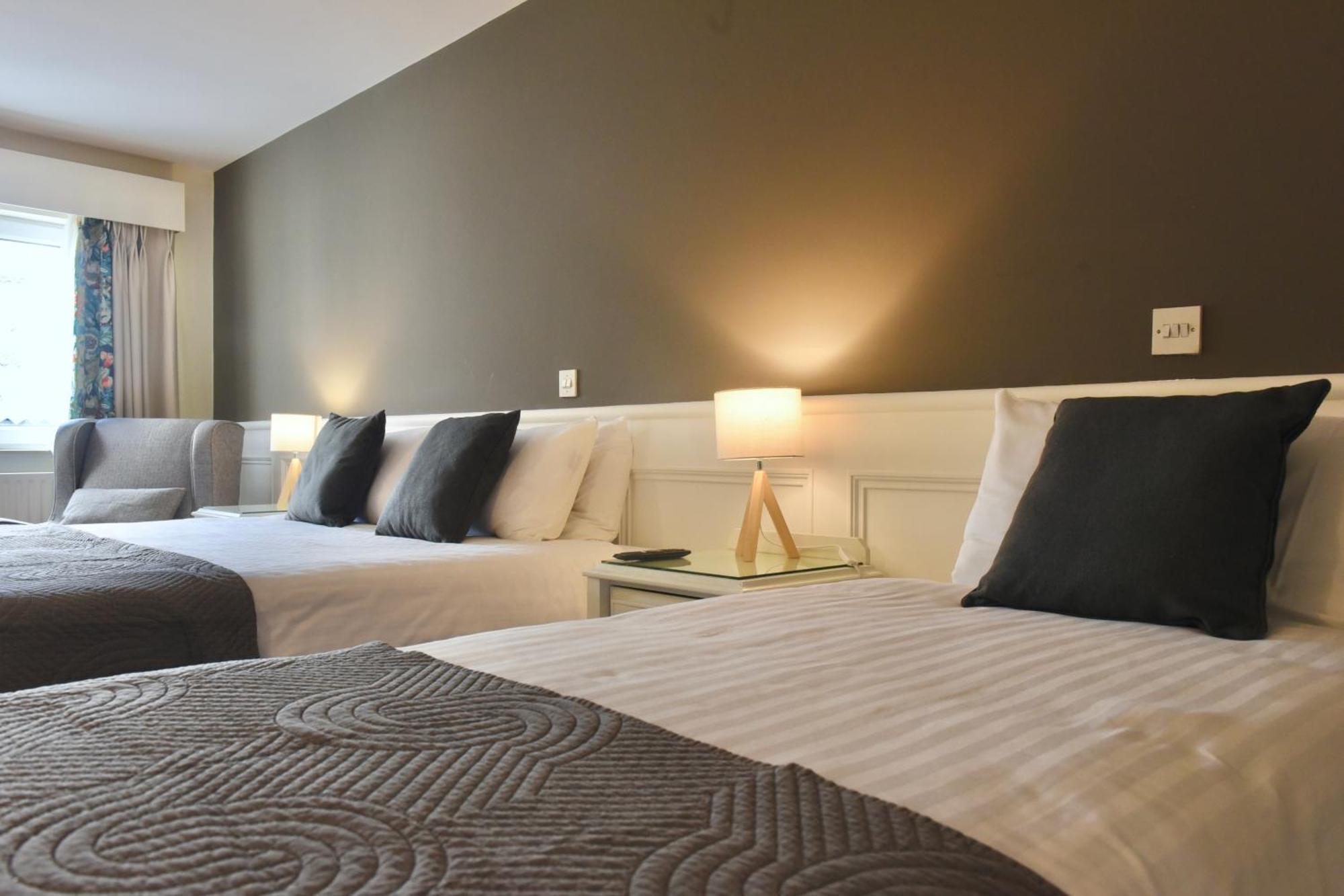 The Lough & Quay Accommodation Town Centre Warrenpoint Dış mekan fotoğraf