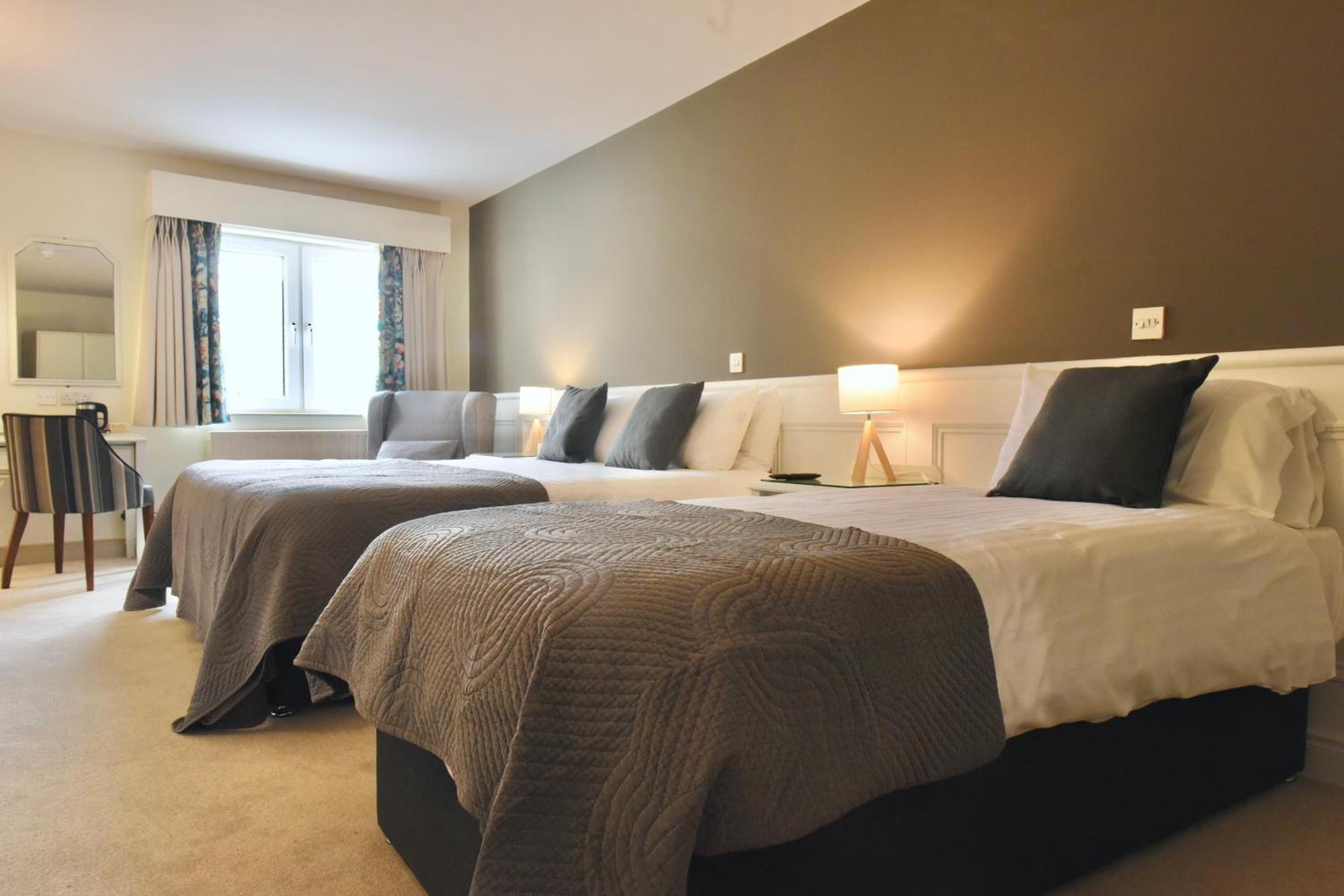 The Lough & Quay Accommodation Town Centre Warrenpoint Dış mekan fotoğraf