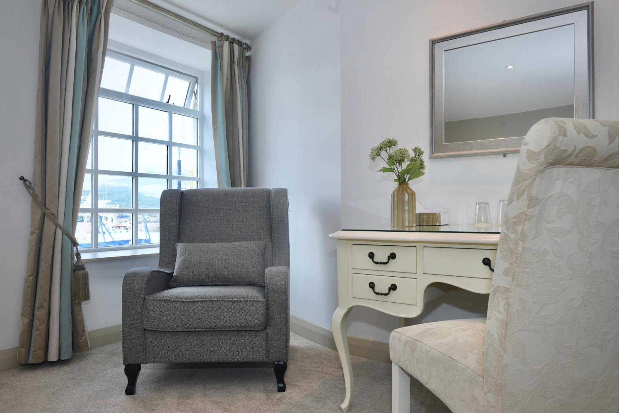 The Lough & Quay Accommodation Town Centre Warrenpoint Dış mekan fotoğraf