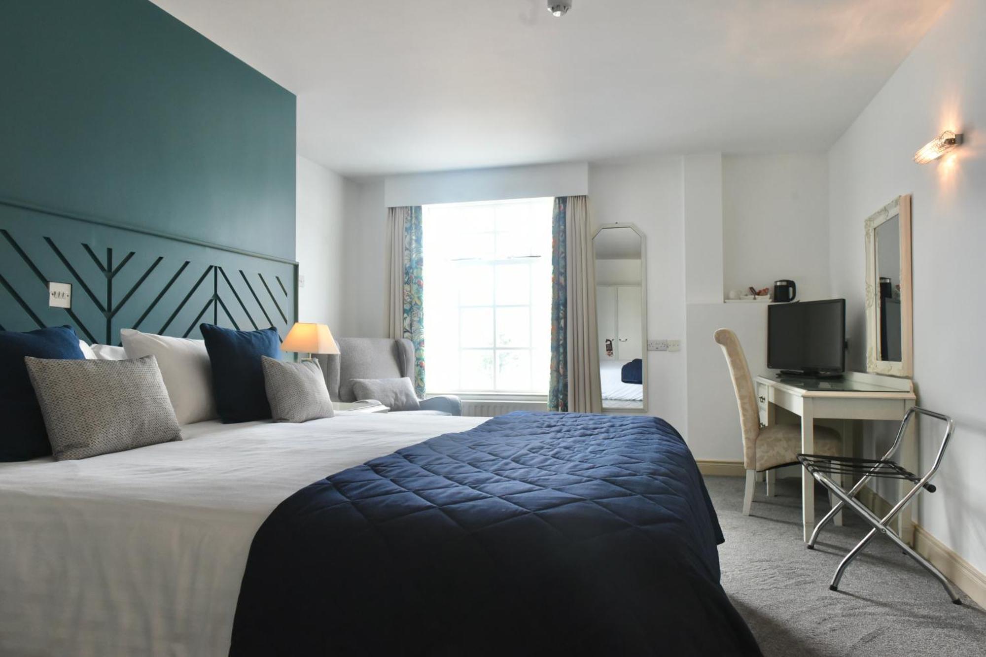 The Lough & Quay Accommodation Town Centre Warrenpoint Dış mekan fotoğraf